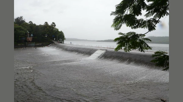 मुंबईला पाणीपुरवठा करणाऱ्या तलावांच्या पाणी पातळीत वाढ